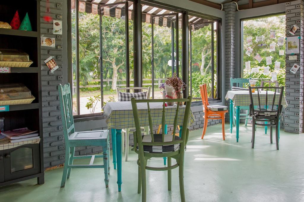Mae Rim Lagoon Bed & Bakery Exterior photo